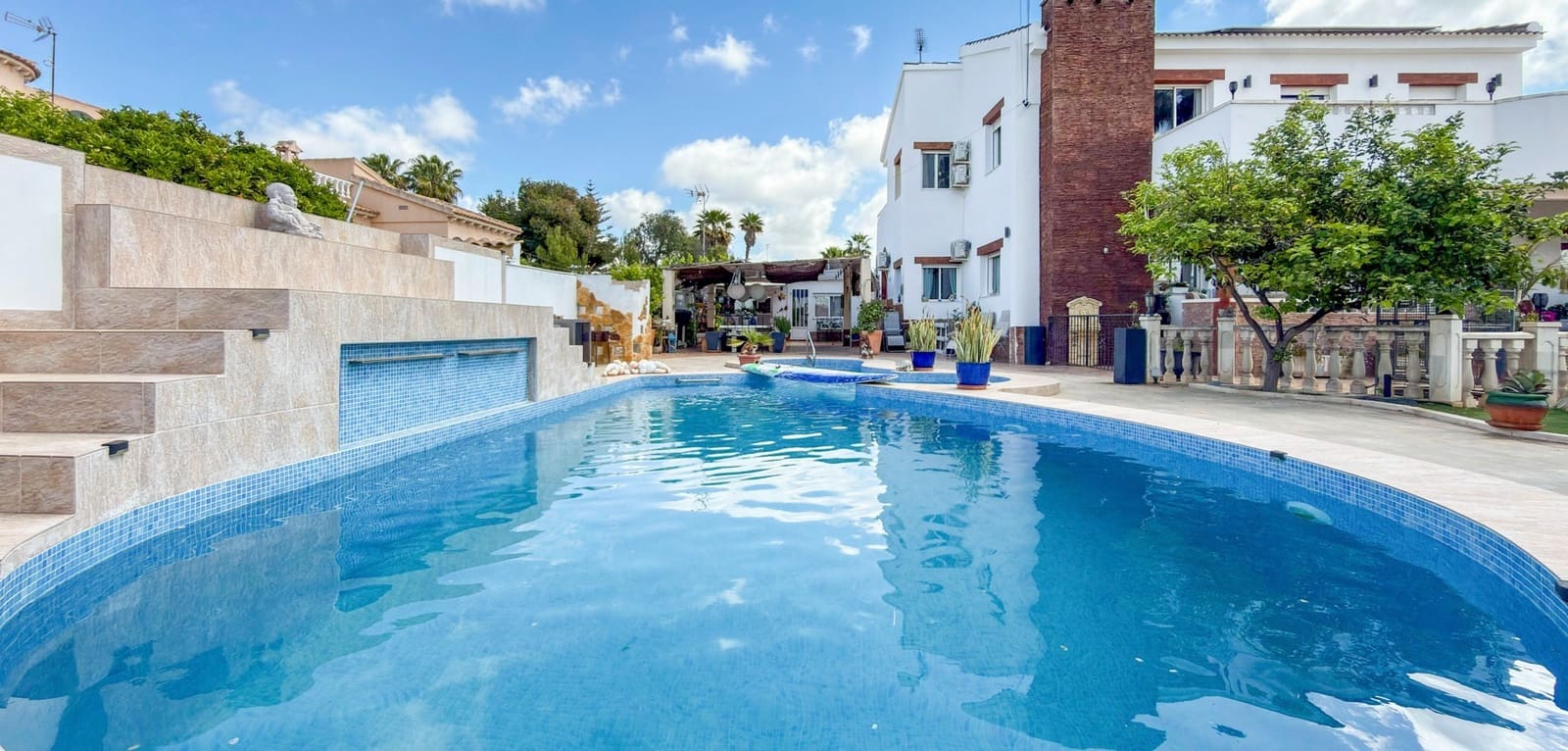 7 bedroom Villa for sale in Ciudad Quesada - € 1,299,000 (Ref: 9805284)