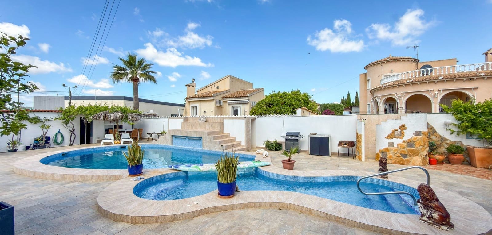 7 bedroom Villa for sale in Ciudad Quesada - € 1,299,000 (Ref: 9805284)