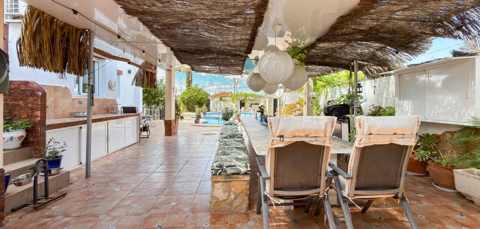 7 bedroom Villa for sale in Ciudad Quesada - € 1,299,000 (Ref: 9805284)