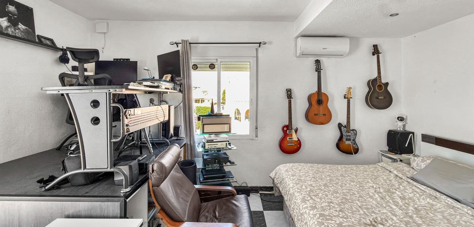 7 bedroom Villa for sale in Ciudad Quesada - € 1,299,000 (Ref: 9805284)