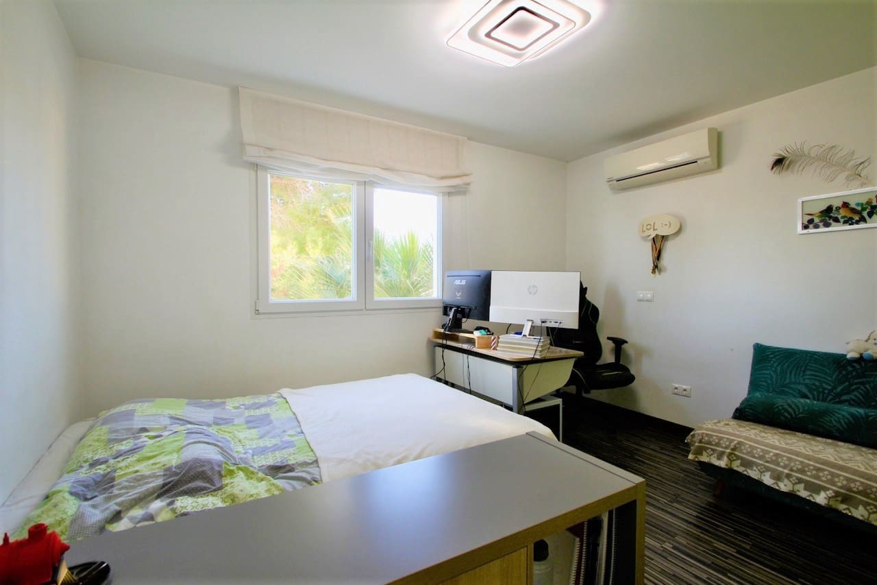 3 bedroom Villa for sale in Ciudad Quesada with pool - € 549,000 (Ref: 9807255)