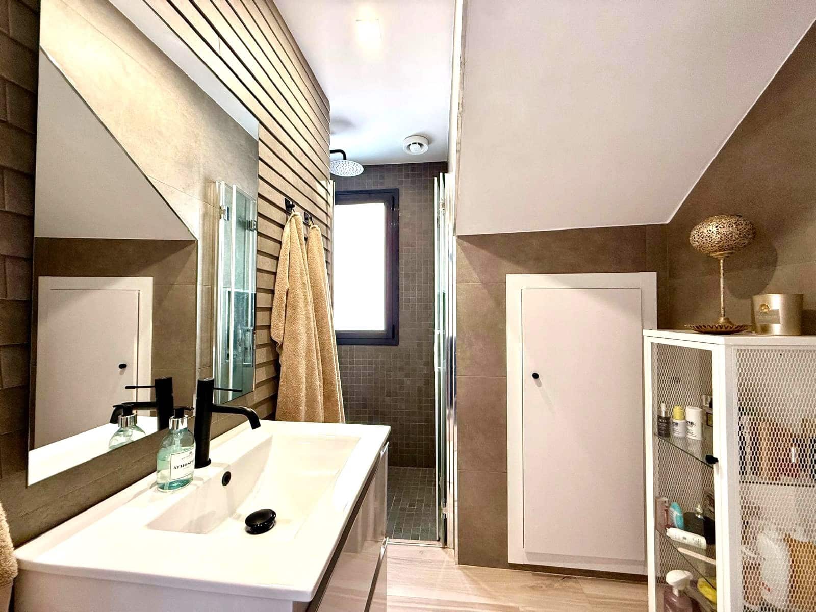 Chalet de 3 habitaciones en Orihuela Costa en venta con piscina - 449.900 € (Ref: 9807259)