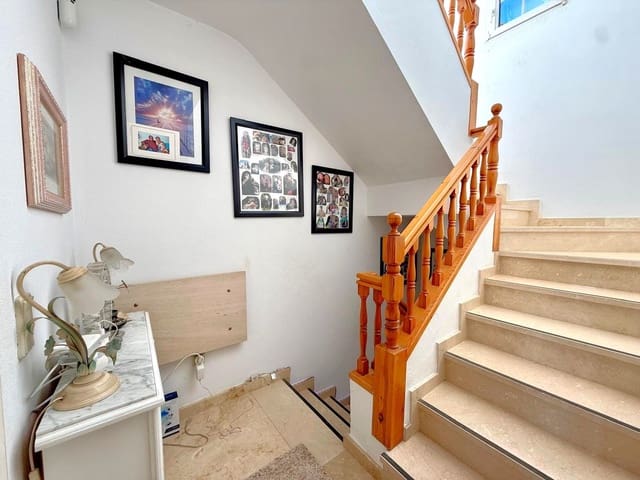 2 makuuhuone Omakotitalo myytävänä paikassa Villamartin, Orihuela mukana uima-altaan - 229 500 € (Ref: 9807265)