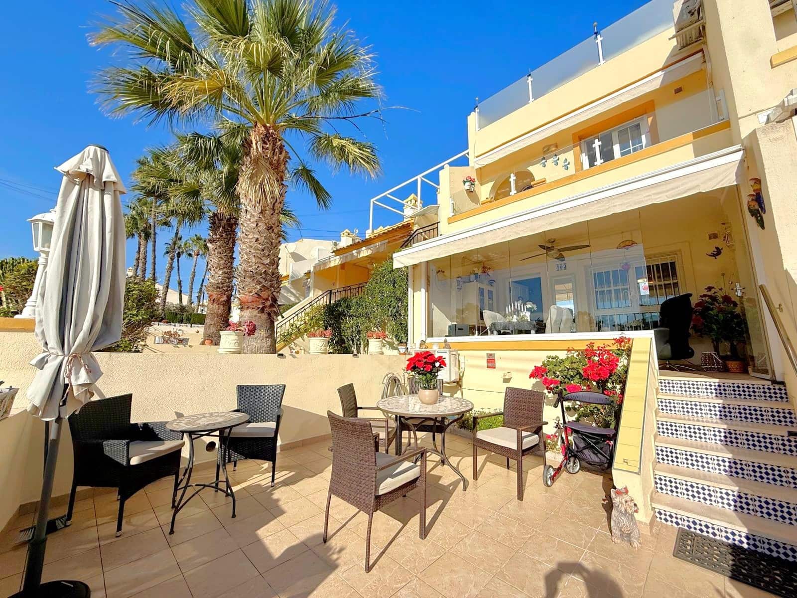 2 bedroom Townhouse for sale in Villamartin with pool - € 229,500 (Ref: 9807265)