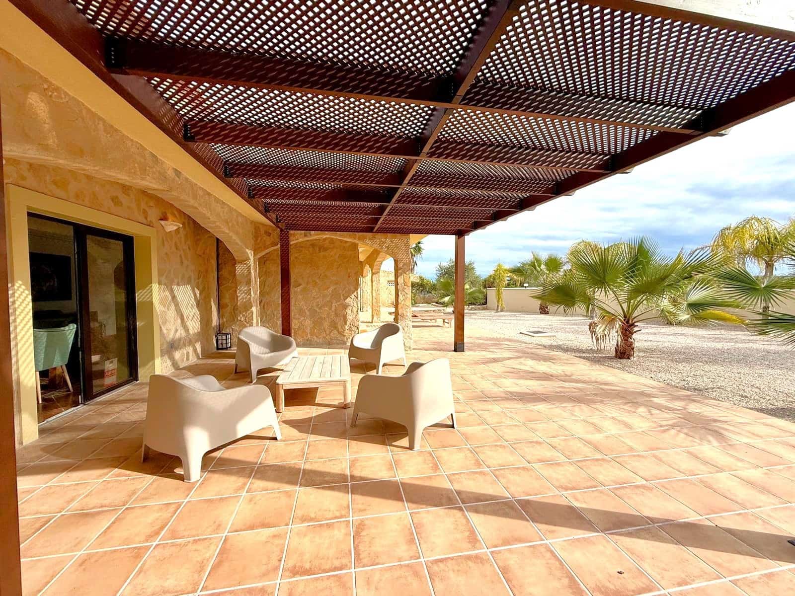 3 soveværelse Villa til salg i San Miguel de Salinas med swimmingpool - € 1.290.000 (Ref: 9807266)