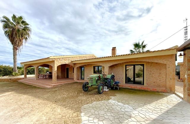 3 soveværelse Villa til salg i San Miguel de Salinas med swimmingpool - € 1.290.000 (Ref: 9807266)