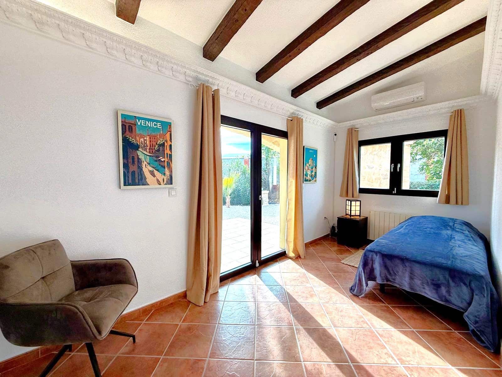 3 soveværelse Villa til salg i San Miguel de Salinas med swimmingpool - € 1.290.000 (Ref: 9807266)