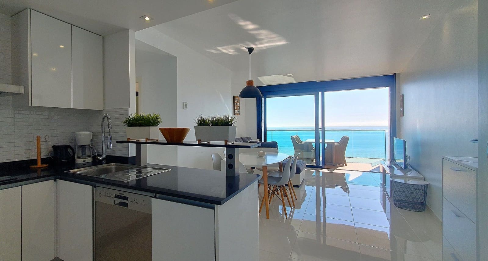 2 quarto Apartamento para venda em Punta Prima com piscina - 450 000 € (Ref: 9807271)