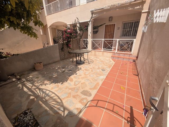 2 soveværelse Lejlighed til salg i Playa Flamenca, Orihuela med swimmingpool - € 155.000 (Ref: 9812942)