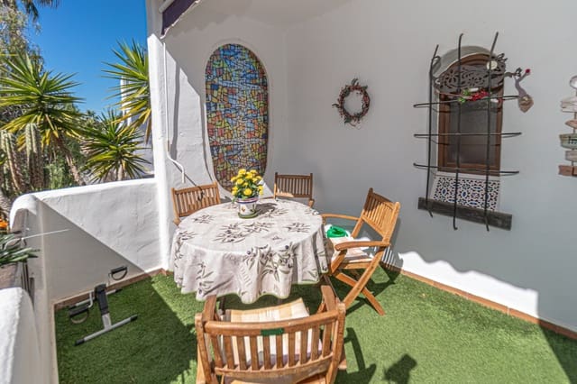 2 slaapkamer Villa te koop in Villamartin, Orihuela - € 289.000 (Ref: 9816441)