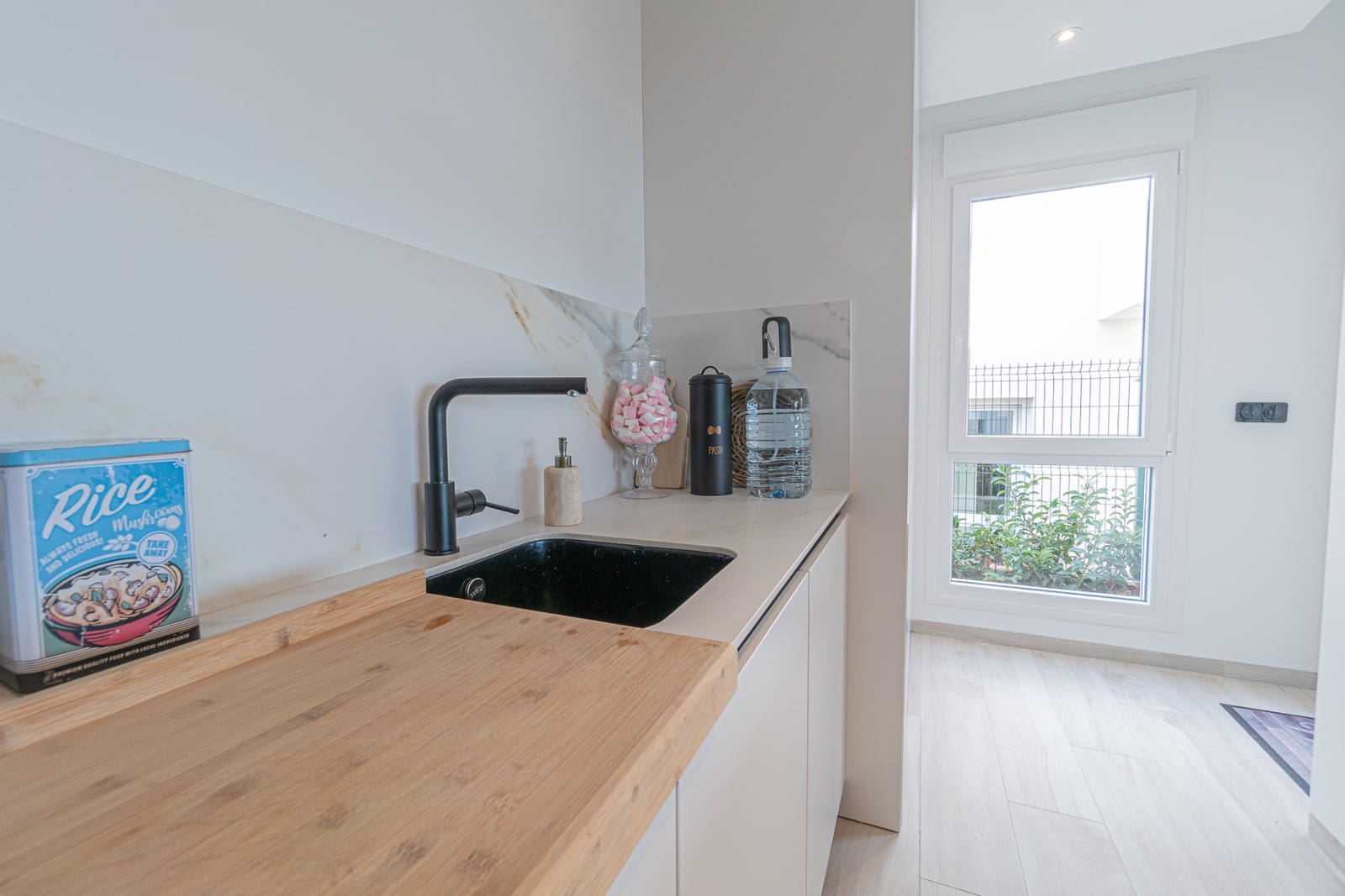 3 slaapkamer Villa te koop in Algorfa met zwembad garage - € 630.000 (Ref: 9816443)