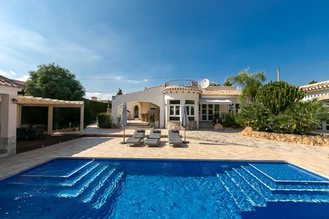 6 slaapkamer Villa te koop in Lomas de Cabo Roig - Los Dolses, Orihuela met zwembad garage - € 799.000 (Ref: 9816444)