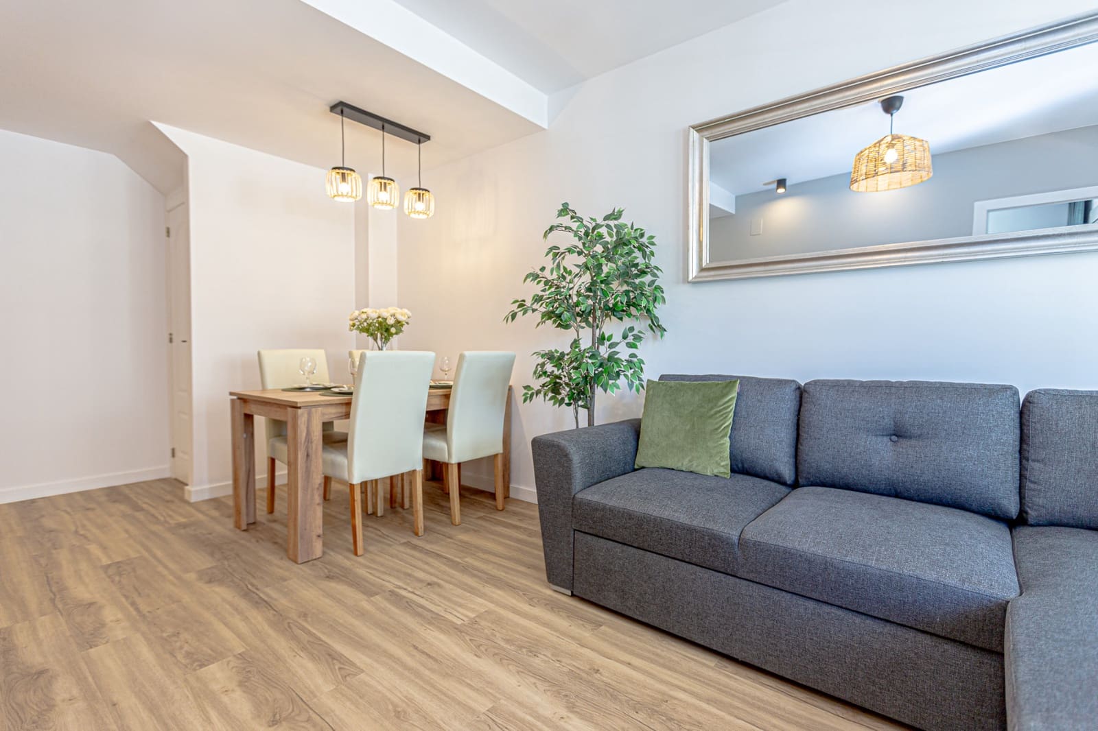 3 makuuhuone Omakotitalo myytävänä paikassa Los Altos mukana uima-altaan - 279 000 € (Ref: 9816447)