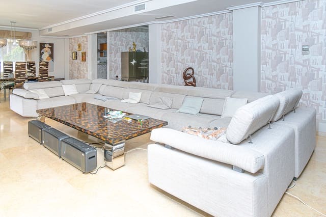 5 soverom Villa til salgs i Cañada del Molino, Torrevieja med svømmebasseng - € 1 170 000 (Ref: 9816449)
