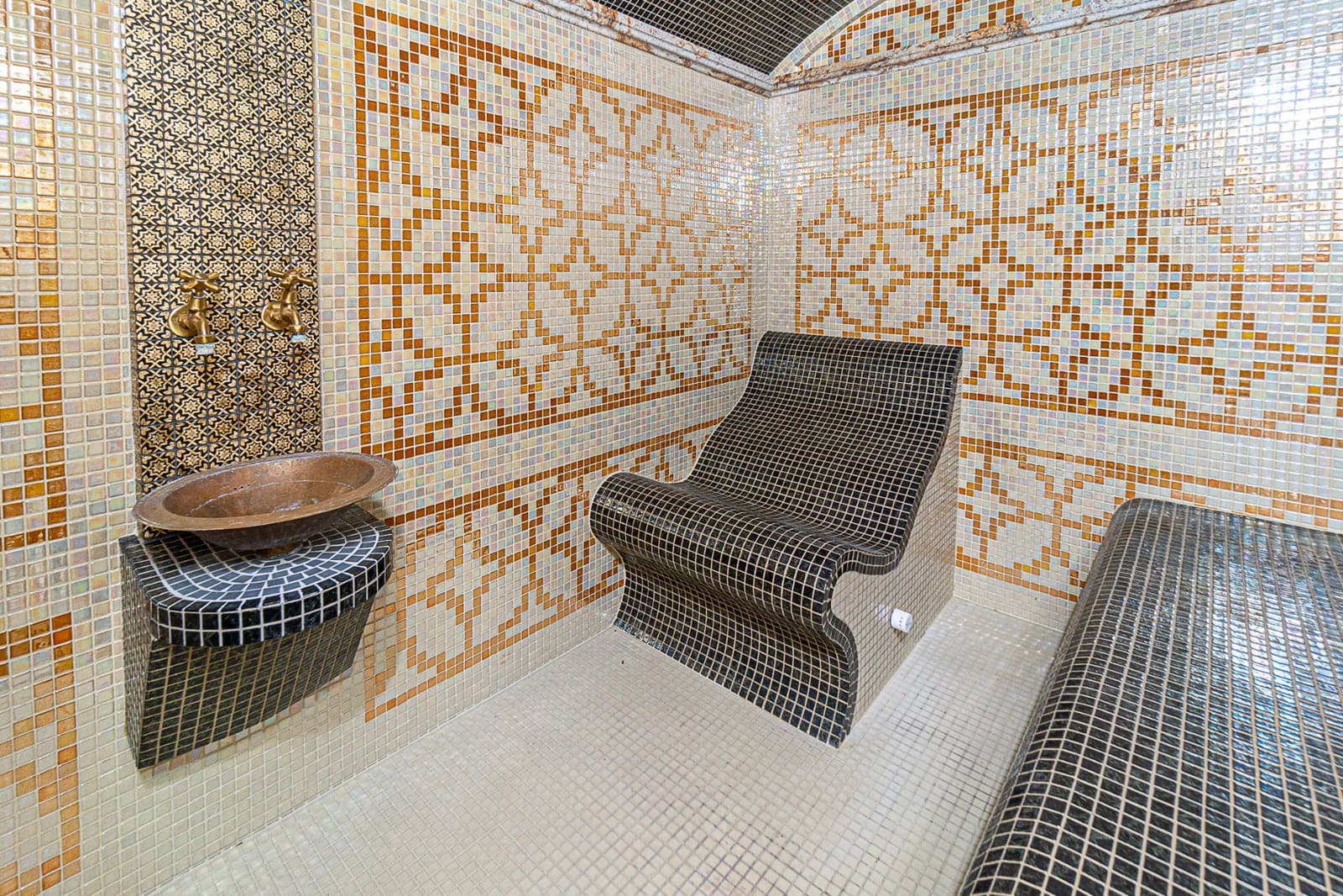 5 chambre Villa/Maison à vendre à La Mata avec piscine - 1 170 000 € (Ref: 9816449)