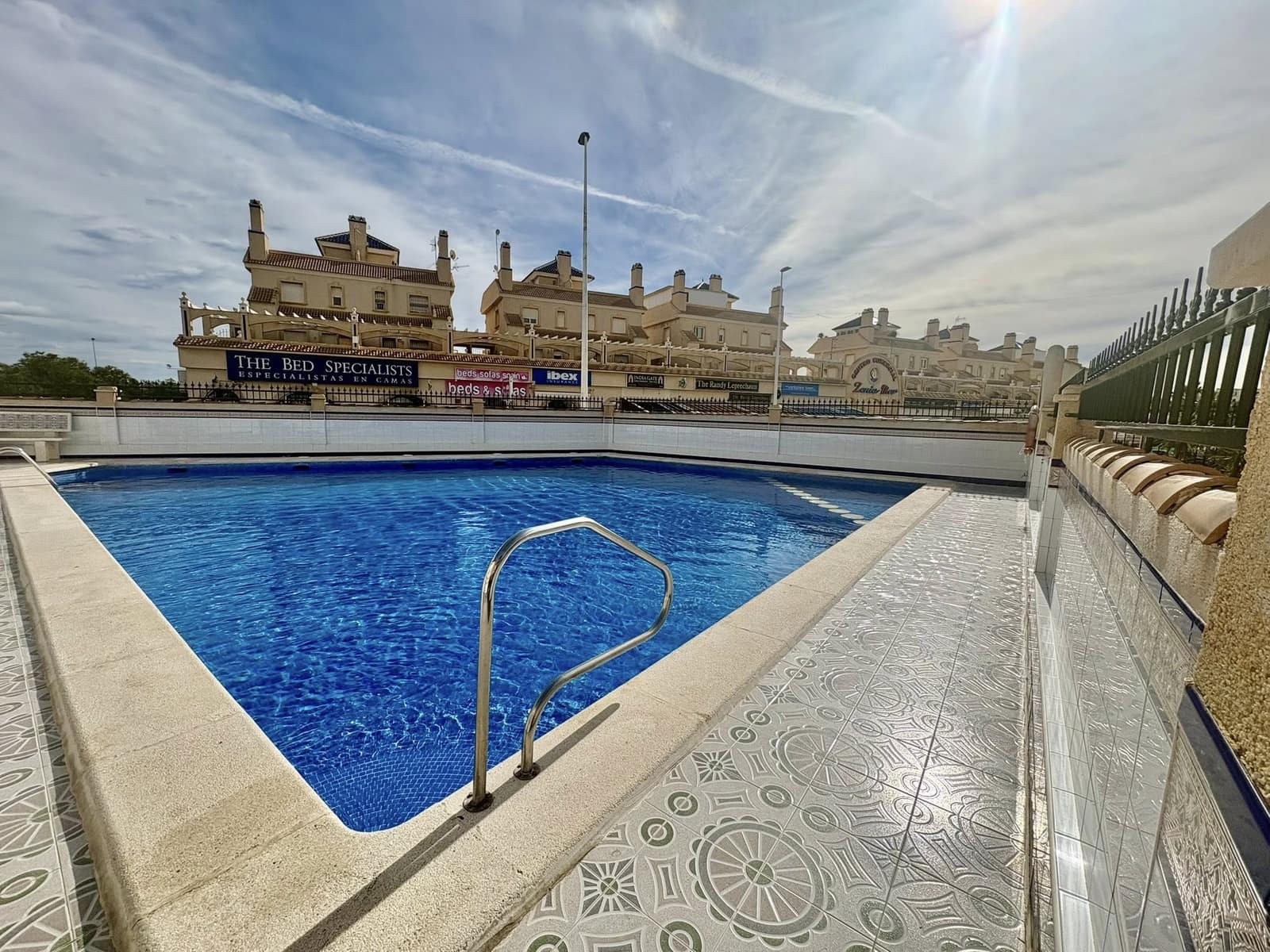 2 Zimmer Apartment zu verkaufen in La Zenia mit Pool - 155.000 € (Ref: 9830327)