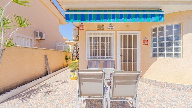 2 chambre Villa/Maison à vendre à Punta Prima, Torrevieja avec piscine - 235 000 € (Ref: 9834872)