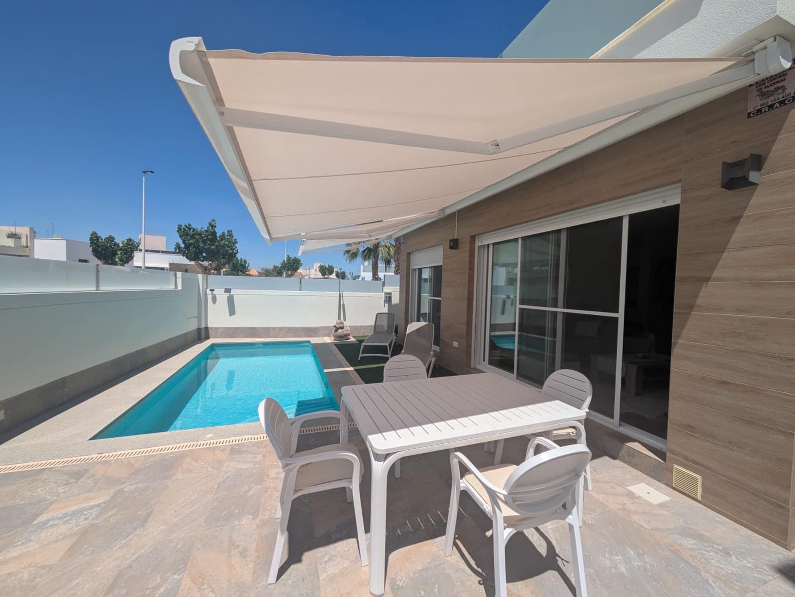 3 bedroom Villa for sale in San Pedro del Pinatar with pool garage - € 439,000 (Ref: 9844695)