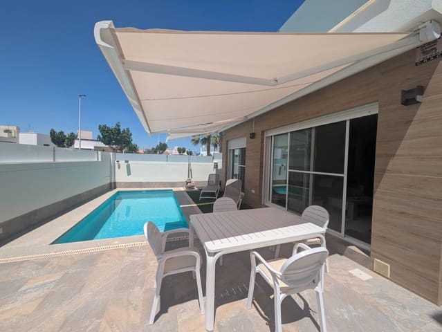3 camera da letto Villa in vendita in Los Peñascos - El Salero - Los Imbernones, San Pedro del Pinatar con piscina garage - 439.000 € (Rif: 9844695)