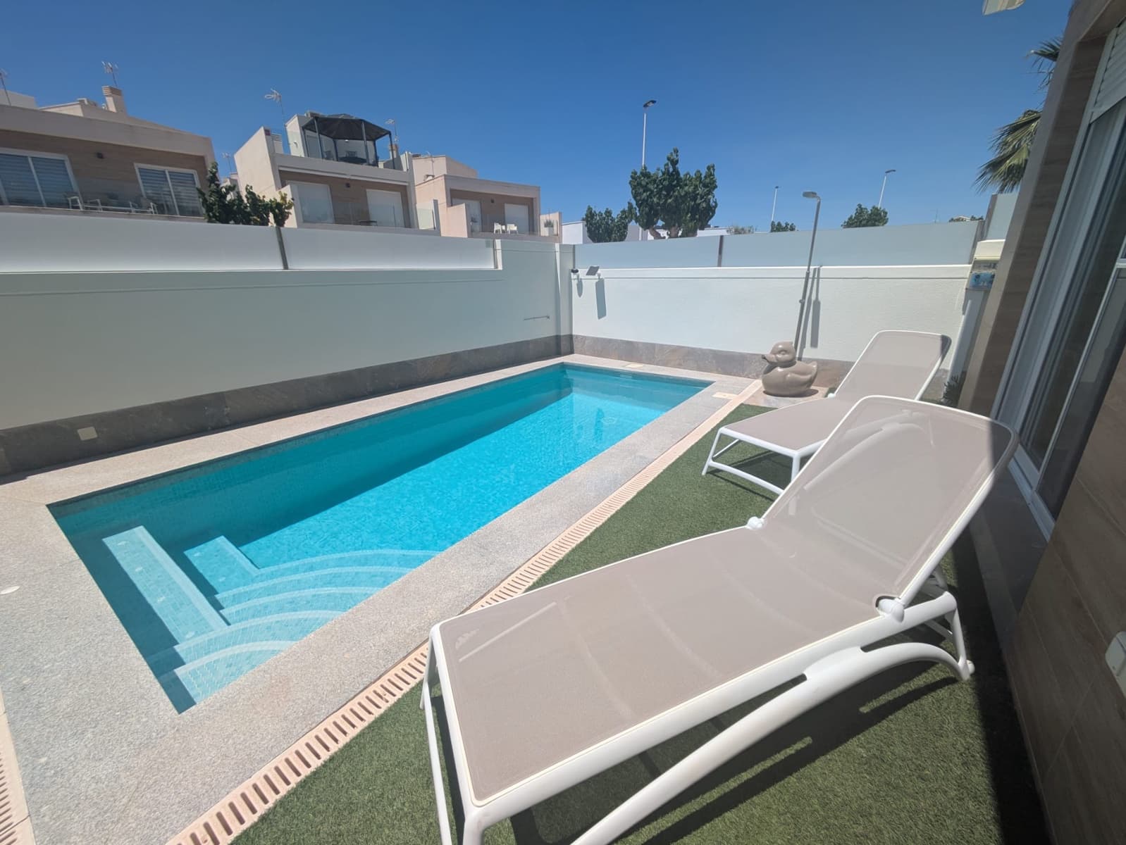 3 bedroom Villa for sale in San Pedro del Pinatar with pool garage - € 439,000 (Ref: 9844695)