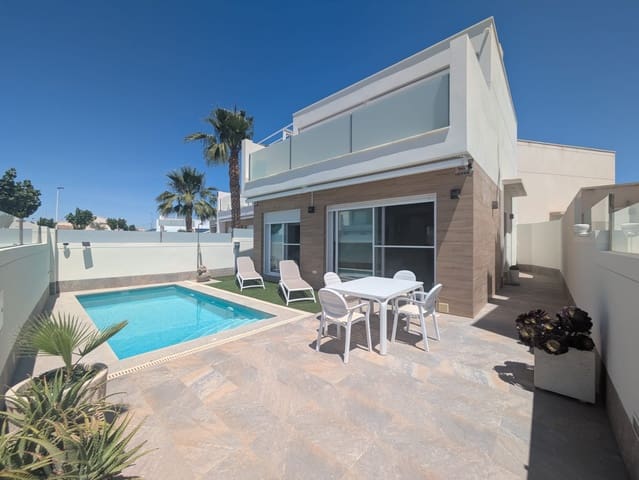 3 camera da letto Villa in vendita in Los Peñascos - El Salero - Los Imbernones, San Pedro del Pinatar con piscina garage - 439.000 € (Rif: 9844695)