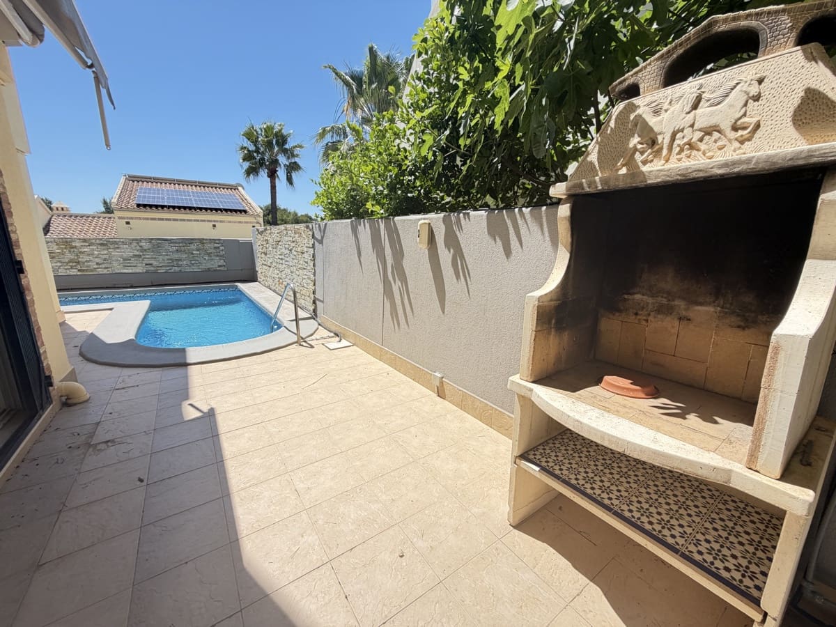 4 Zimmer Villa zu verkaufen in Las Ramblas Golf - 349.995 € (Ref: 9849947)