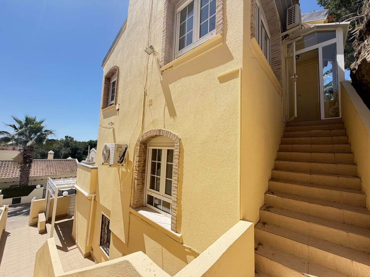 4 Zimmer Villa zu verkaufen in Las Ramblas Golf - 349.995 € (Ref: 9849947)