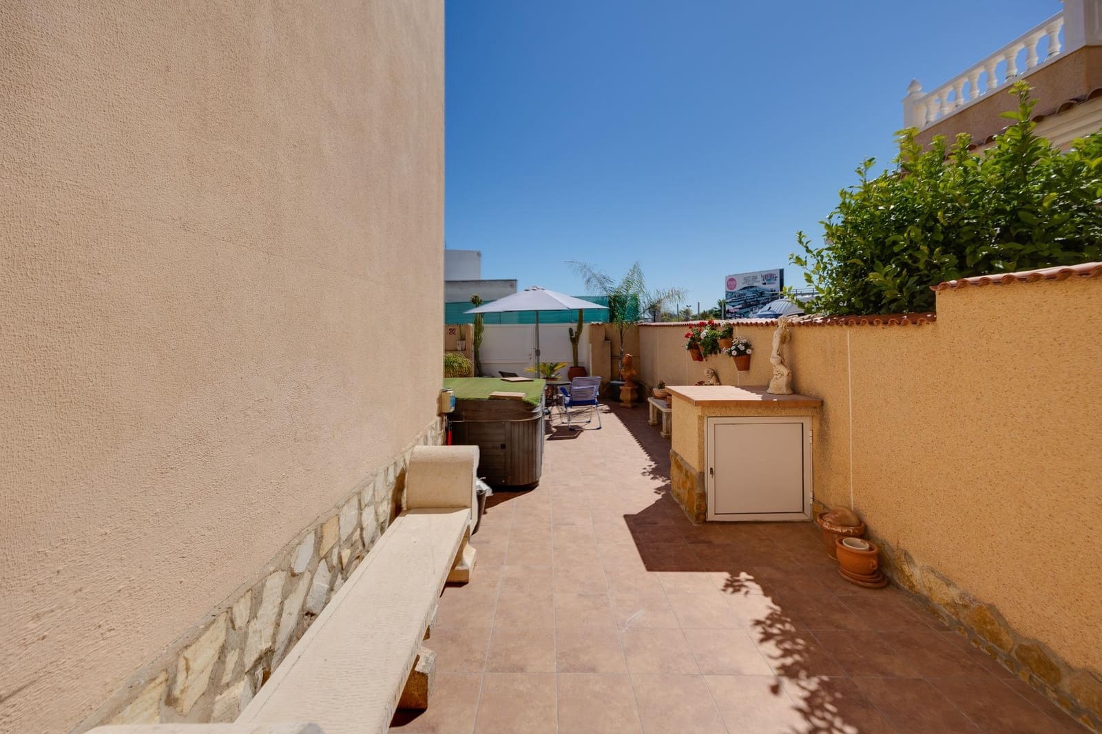 3 bedroom Villa for sale in Orihuela Costa - € 229,000 (Ref: 9858313)