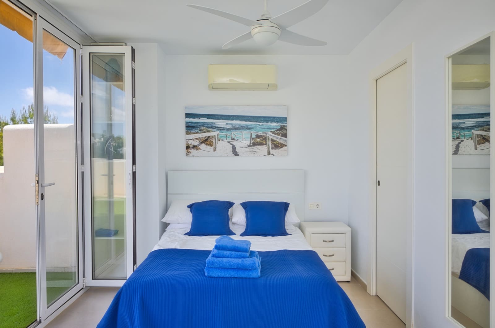 4 slaapkamer Villa te koop in Orihuela Costa met zwembad - € 375.000 (Ref: 9863683)