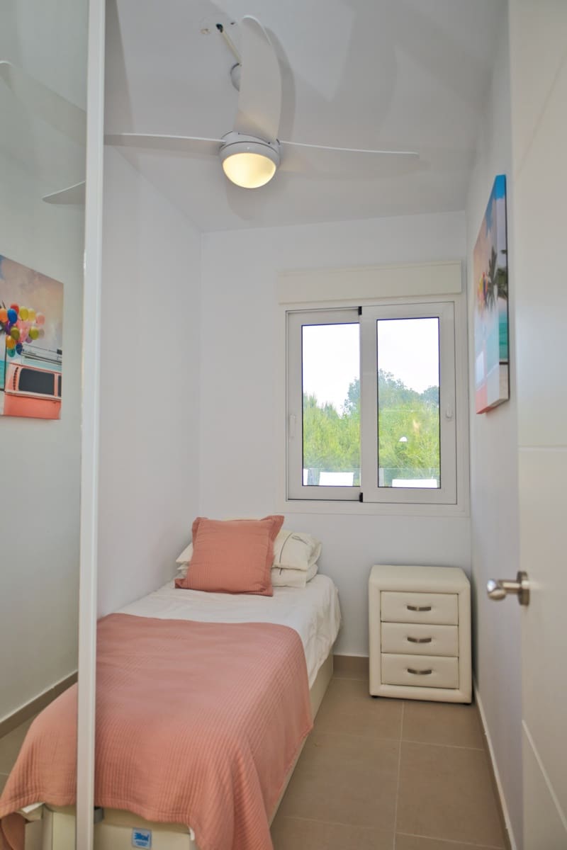 4 slaapkamer Villa te koop in Orihuela Costa met zwembad - € 375.000 (Ref: 9863683)