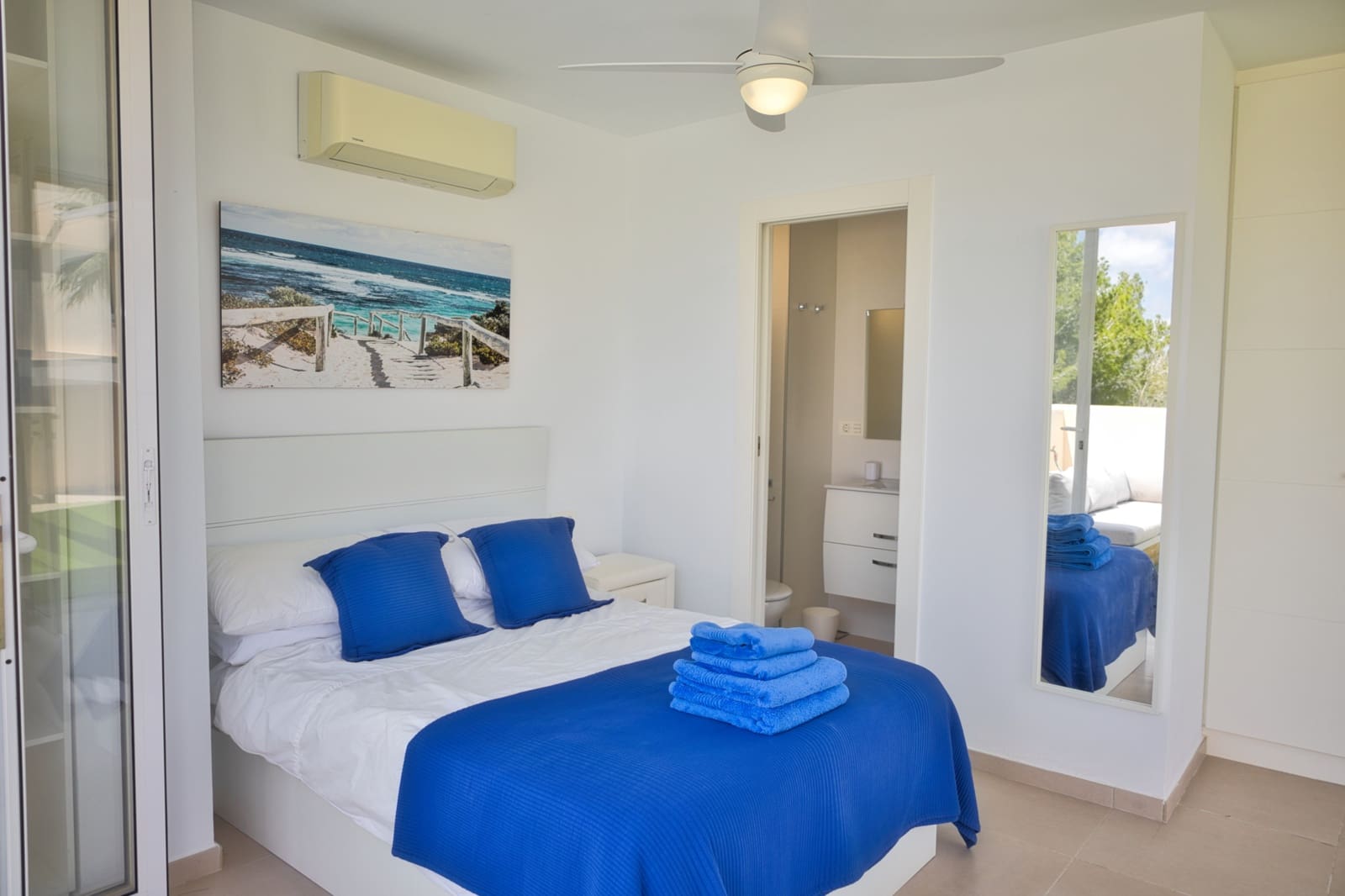 4 slaapkamer Villa te koop in Orihuela Costa met zwembad - € 375.000 (Ref: 9863683)
