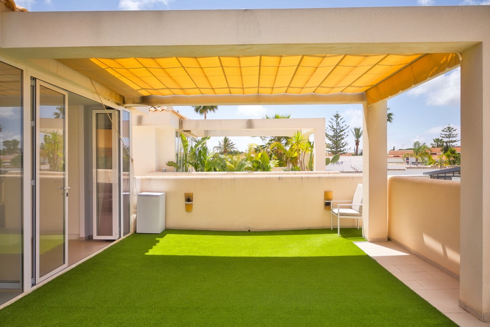 4 slaapkamer Villa te koop in Orihuela Costa met zwembad - € 375.000 (Ref: 9863683)
