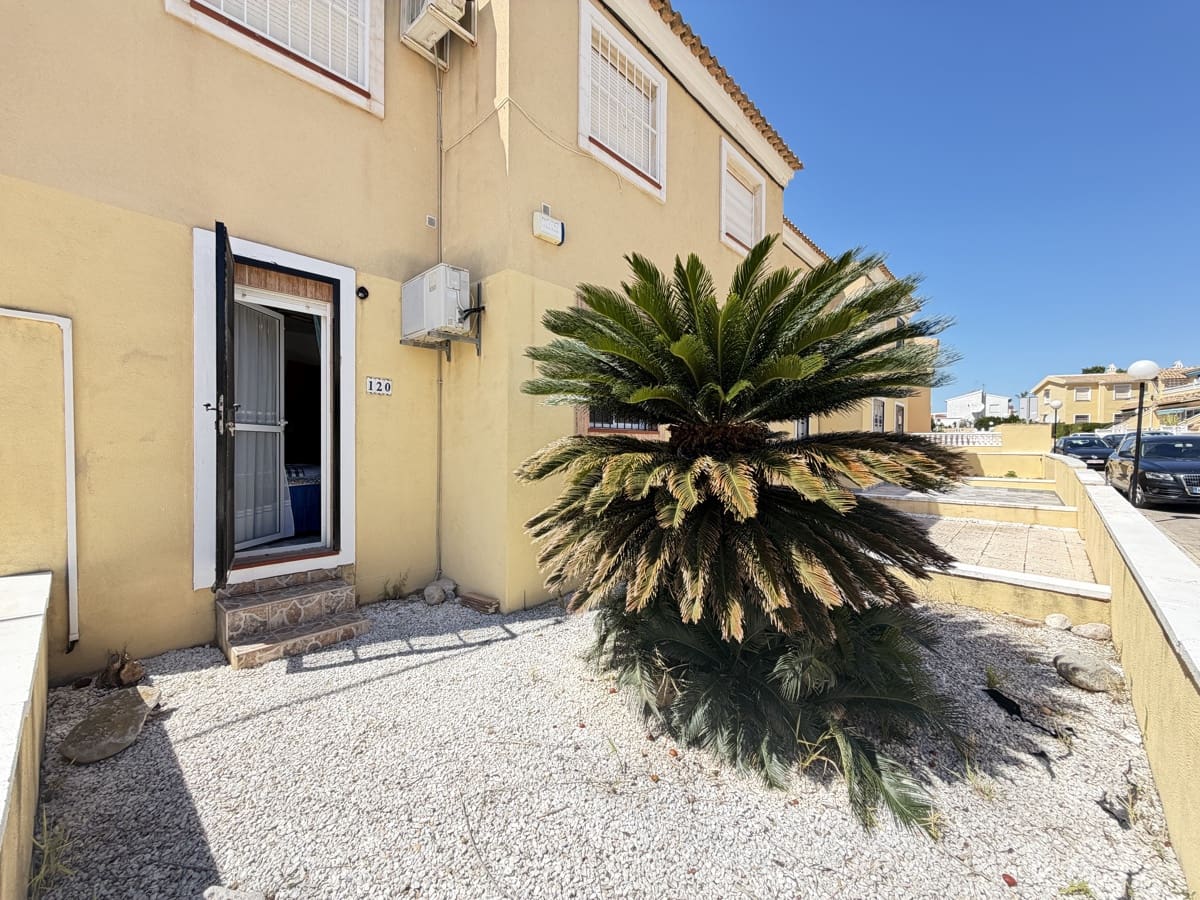 2 soveværelse Lejlighed til salg i Villamartin - € 159.995 (Ref: 9863687)