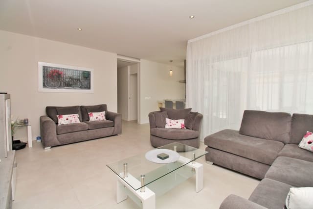 2 soveværelse Lejlighed til salg i Villamartin, Orihuela - € 249.999 (Ref: 9869697)