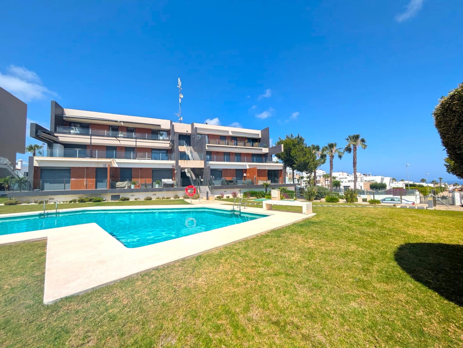 2 Zimmer Apartment zu verkaufen in Los Dolses mit Pool - 339.000 € (Ref: 9877731)