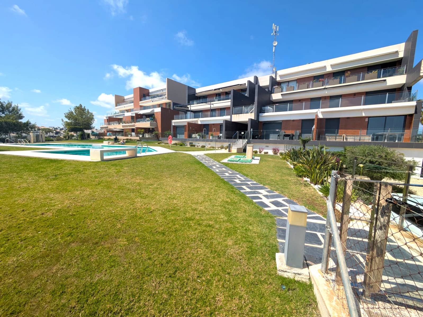 2 Zimmer Apartment zu verkaufen in Los Dolses mit Pool - 339.000 € (Ref: 9877731)