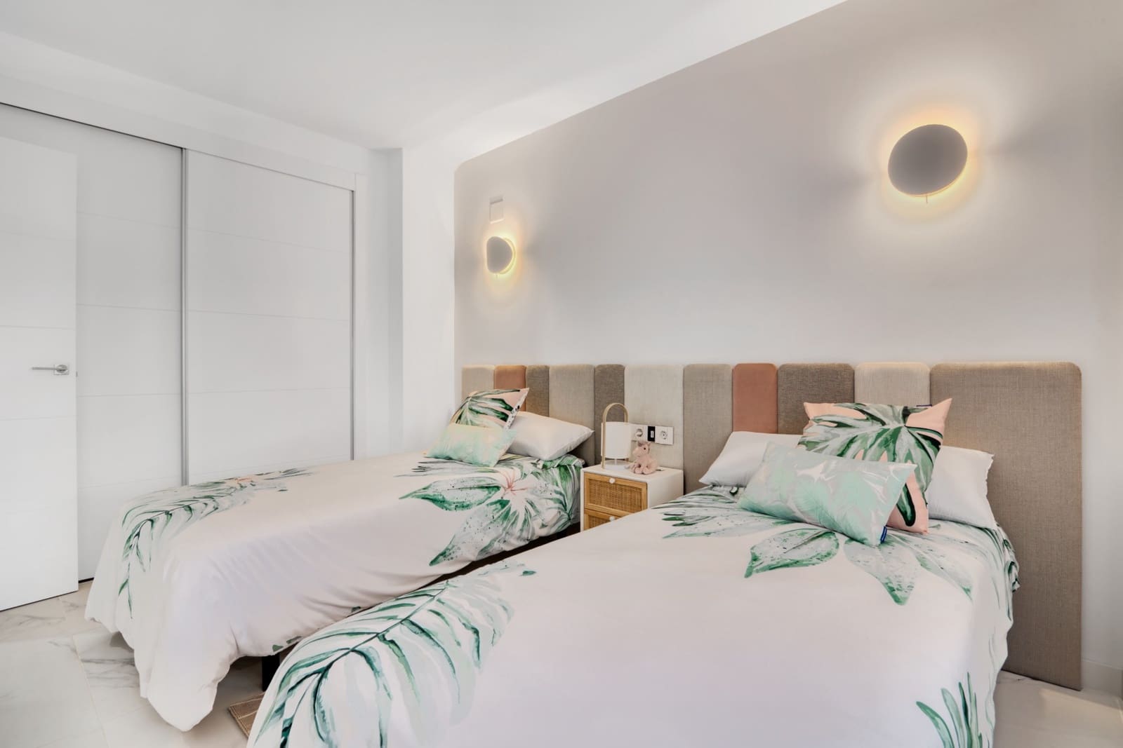 2 soverom Leilighet til salgs i Punta Prima med garasje - € 449 000 (Ref: 9882671)