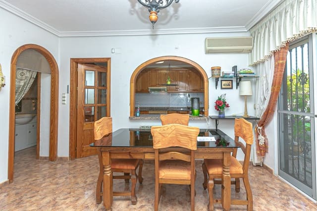 2 soveværelse Villa til salg i La Zenia, Orihuela med swimmingpool - € 295.000 (Ref: 9889477)