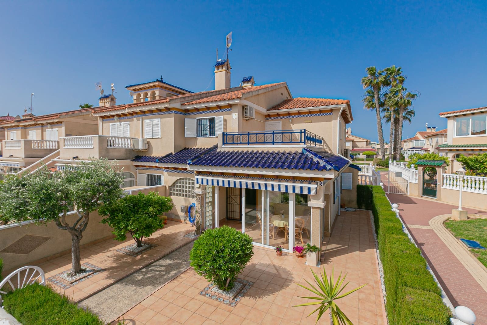 2 sypialnia Dom na sprzedaż w Orihuela Costa z basenem garażem - 270 000 € (Ref: 9889479)