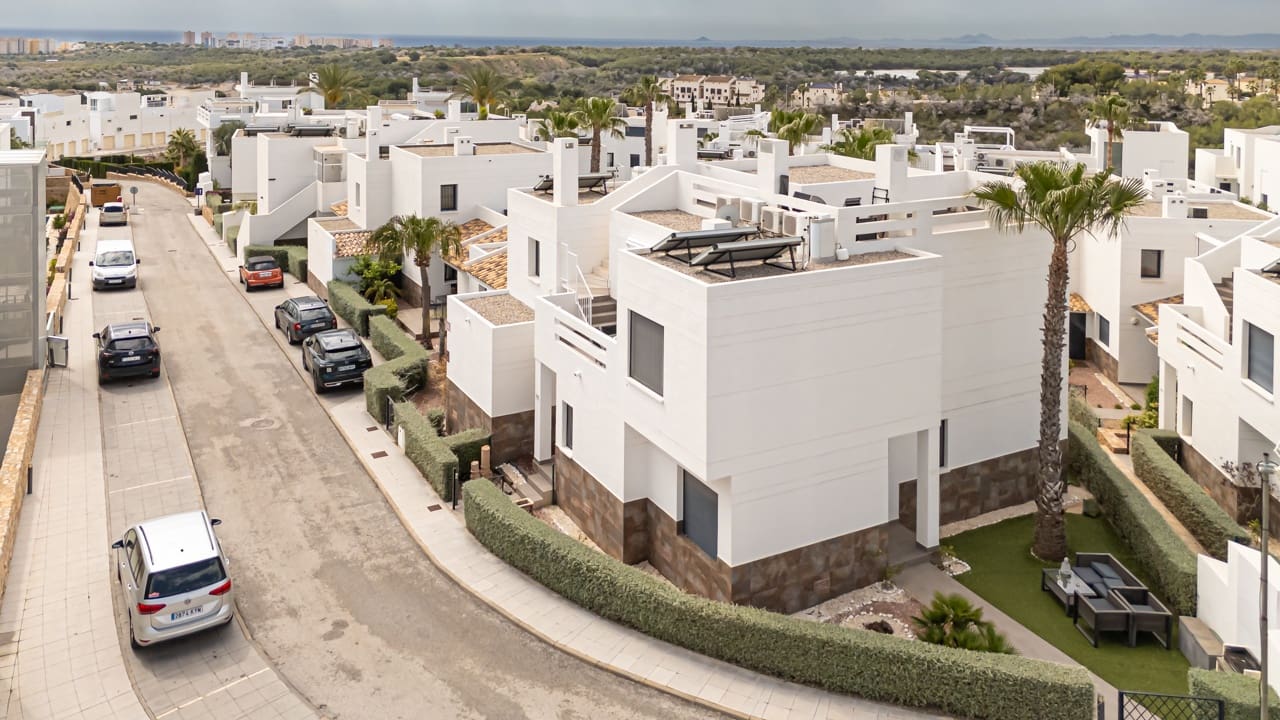 2 bedroom Apartment for sale in Las Ramblas Golf - € 325,000 (Ref: 9899774)