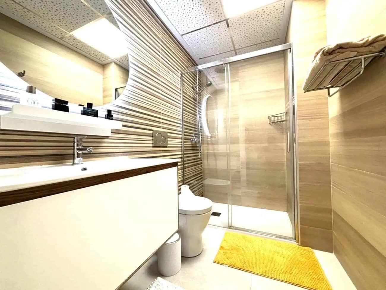 3 soveværelse Lejlighed til salg i Torrevieja med swimmingpool - € 399.000 (Ref: 9905216)