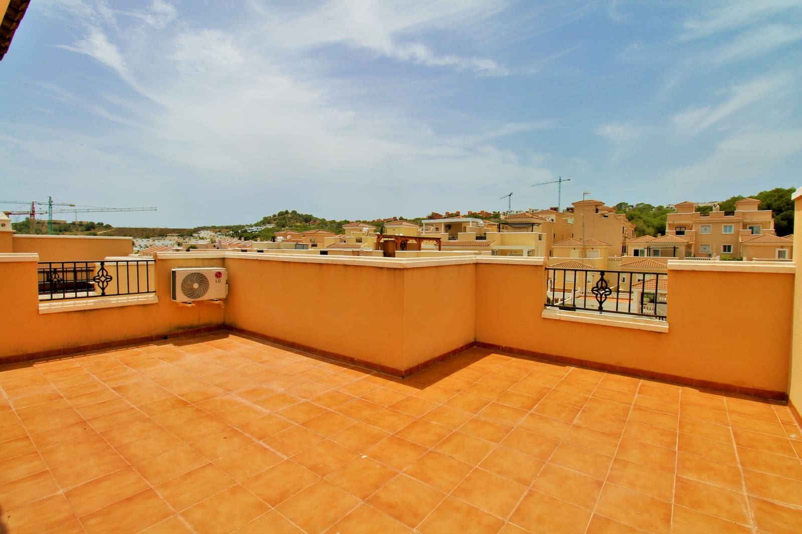 3 bedroom Townhouse for sale in San Miguel de Salinas - € 209,990 (Ref: 9928382)