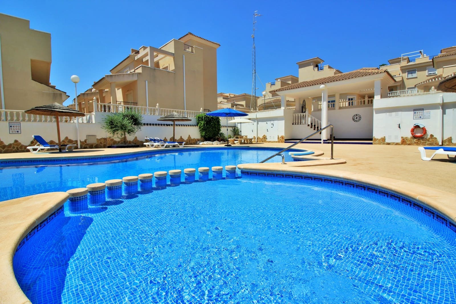 3 bedroom Townhouse for sale in San Miguel de Salinas - € 209,990 (Ref: 9928382)