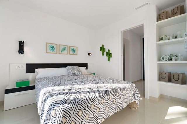 3 soveværelse Villa til salg i Los Montesinos med swimmingpool garage - € 535.000 (Ref: 9932479)