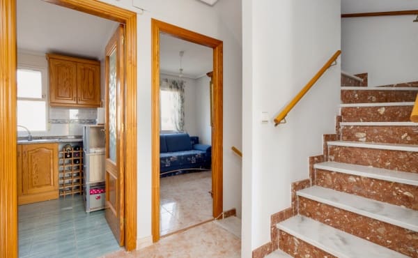 2 soveværelse Byhus til salg i Playa Flamenca med swimmingpool - € 189.900 (Ref: 9935237)
