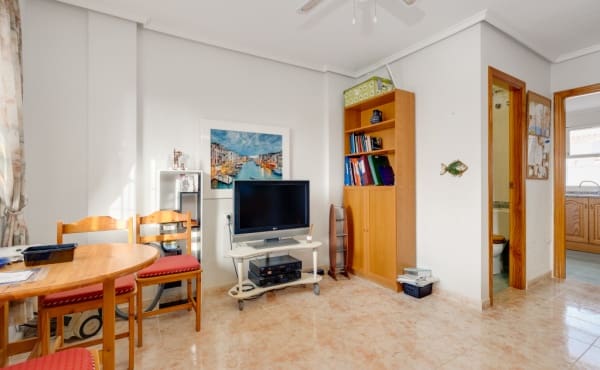 2 slaapkamer Huis te koop in Playa Flamenca, Orihuela met zwembad - € 189.900 (Ref: 9935237)