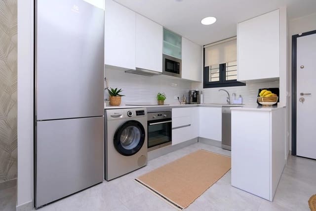 2 soveværelse Lejlighed til salg i Villamartin, Orihuela med swimmingpool garage - € 229.000 (Ref: 9935240)