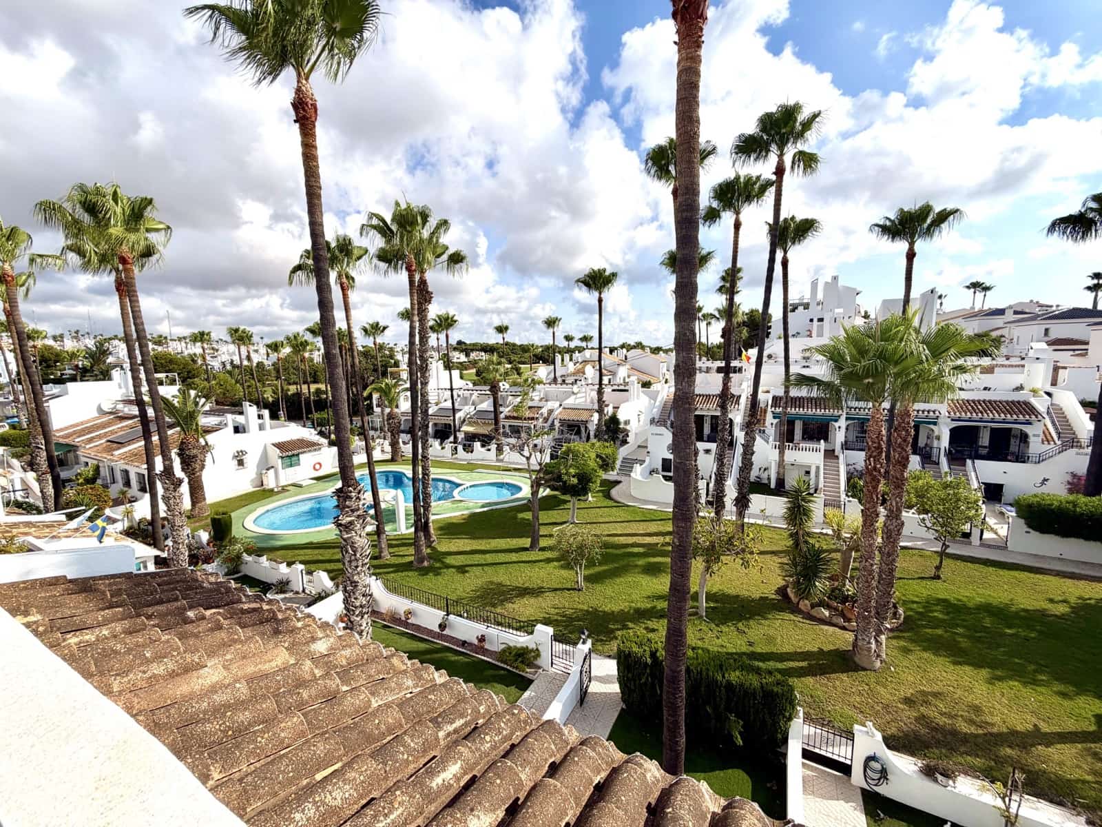 2 soveværelse Byhus til salg i Villamartin med swimmingpool - € 280.000 (Ref: 9943203)