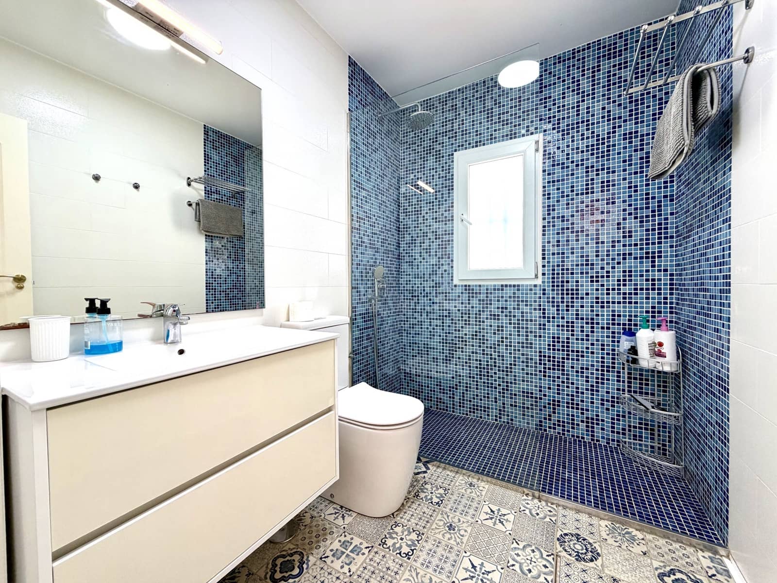 2 soveværelse Byhus til salg i Villamartin med swimmingpool - € 280.000 (Ref: 9943203)