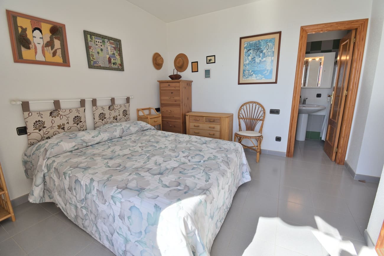 3 soverom Leilighet til salgs i Playa Flamenca med svømmebasseng garasje - € 450 000 (Ref: 9944738)